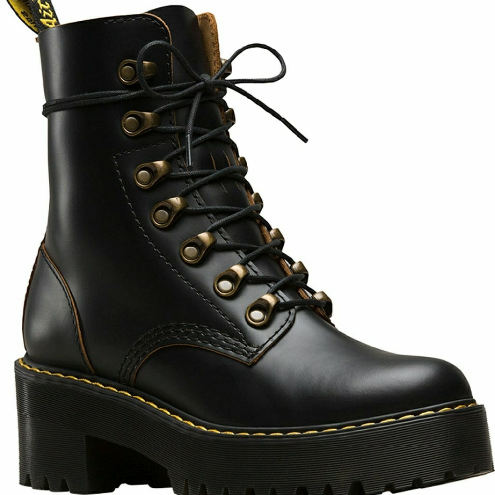 Doc Marten Leona vintage boot.